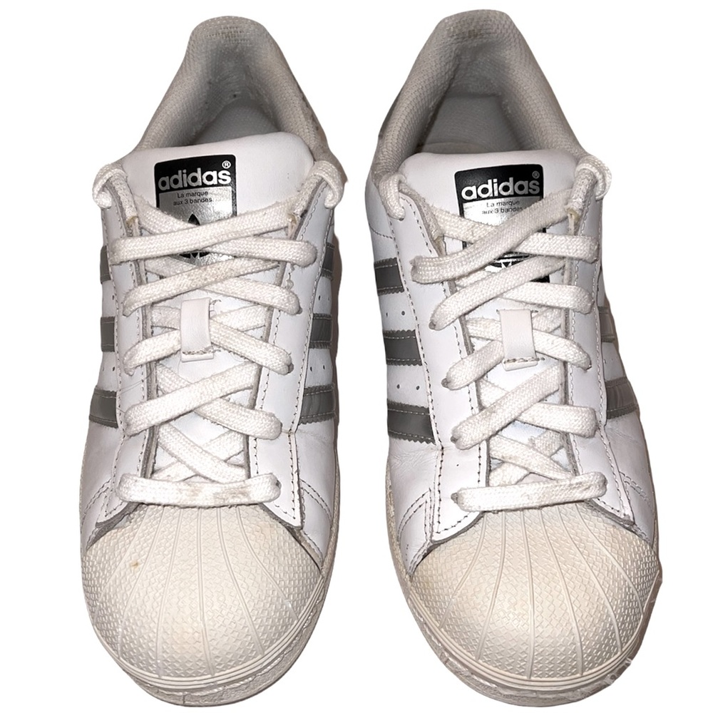 ADIDAS Superstar Sneaker Classic Casual Shoe Unisex White Silver Bands